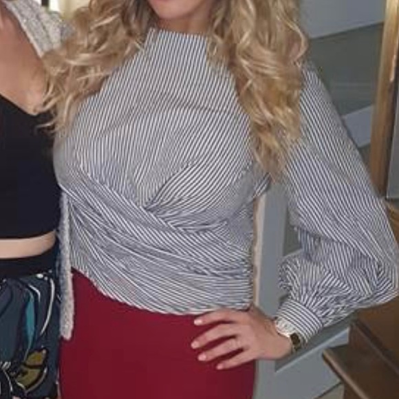 Backless top - Picture 2 of 2